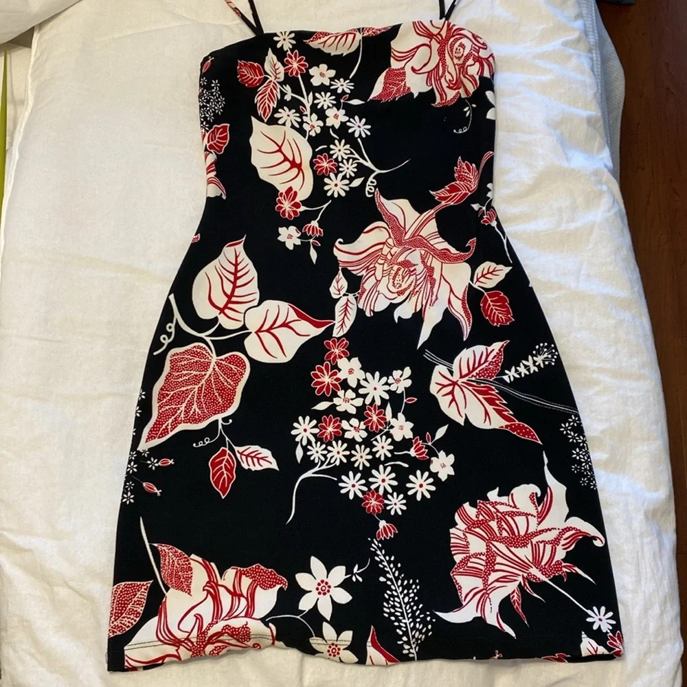 Floral‎ Hawaiian print dress